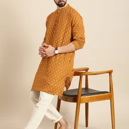 Anouk Men Mustard Yellow & White Geometric Printed Kurta image 5