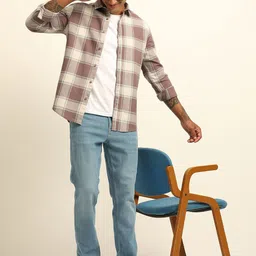 Bushirt Men Classic Opaque Checked Casual Shirt image 3