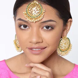 Zaveri Pearls Green & White Gold-Plated Stone-Studded & Beaded Jewellery Set-picture-24