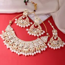 Fida Ethnic White Jewellery Set-image-39