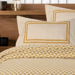 Saral Home Abstract Yellow 155 TC Cotton Double Sized Bed Sheet with 2 Pillow Covers image 2