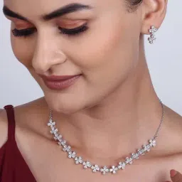 GIVA Shruti Haasan 92.5 Sterling Silver Bedstraw Flower Necklace Set for Women-image-63