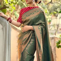 ZIKARAA Woven Design Zari Saree image 2