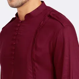 KISAH Men Maroon Solid Straight Kurta image 4