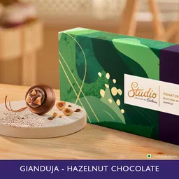 Cadbury Studio Signature Pralines - Gianduja Hazelnut Chocolate Gift Pack, 130 g image 5