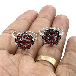 sahiba gems Pure Silver (Chandi) Antique Red Ruby Cz Design Toe Rings/Bichiya For Women ~ Pack in 2 Pieces Set image 3