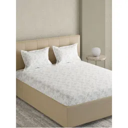 GM Floral White Jacquard Cotton Bedsheet With 2 Pillow Covers - Super King-picture-19