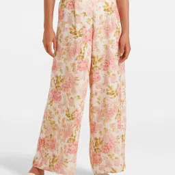 Forever New Off White Floral Print Regular Fit High Rise Trousers image 1