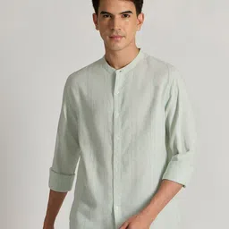 Espanshe Men Relaxed Fit Vertical Striped Mandarin Collar Cotton Casual Shirt-image-69