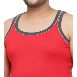 Melon by PlusS Red Cotton Regular Fit Vest image 4