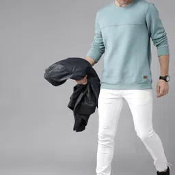 Roadster Men Blue Solid Sweatshirt-image-0