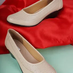 Elle Women's Cream Wedge Pumps image 1