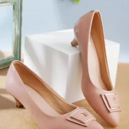 Elle Women's Peach Casual Pumps image 1