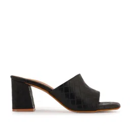 Scentra Women's Black Casual Sandals-picture-23