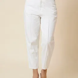 Globus White Cotton Mid Rise Cropped Boyfriend Jeans image 1