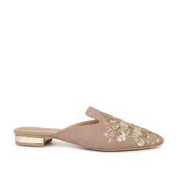 Inc.5 Women's Chikoo Mule Shoes image 1