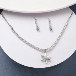 Fida Ethnic Classic White Jewellery Set image 1