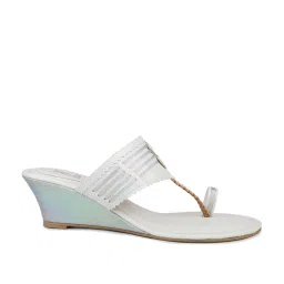 Inc.5 Women's White Toe Ring Wedges image 1