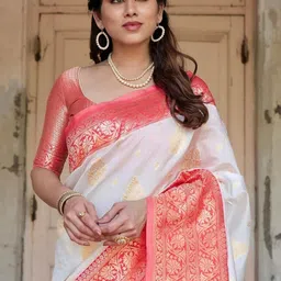 CANIZZARO Ethnic Motifs Zari Silk Blend Banarasi Saree image 5