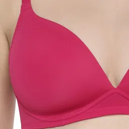 Triumph T-Shirt Bra 77 Invisible Padded Wireless Multioptional Straps Everyday Bra image 4
