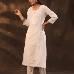 Juniper White Ethnic Motif Printed Cotton Voile Straight Women Kurta With Thread Work Embroidery image 3