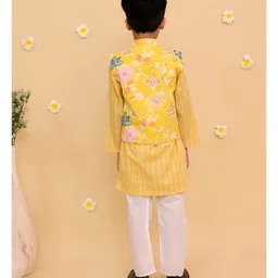 The Mom Store Cotton Knit Full Sleeves Kurta & Pyjama With Floral Printed Jacket Set - Multi Colour image 3