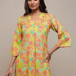Libas Floral Printed V-Neck Long Tunic With Trousers Co-Ords-picture-21