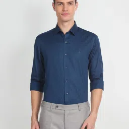 Arrow Green Cotton Slim Fit Printed Shirt image 1