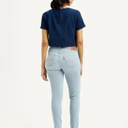 Levi's Women's Mid Rise 711 Skinny Fit Light-Blue Jeans image 2