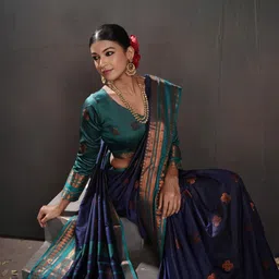 Mitera Woven Design Zari Silk Blend Kanjeevaram Saree image 4