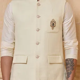 Tasva Men Embroidered Pure Cotton Nehru Jacket image 5