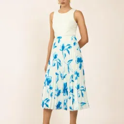 VIRGIO White Flared Fit Floral Skirt image 5