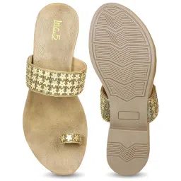 Inc.5 Women's Gold Toe Ring Sandals image 3