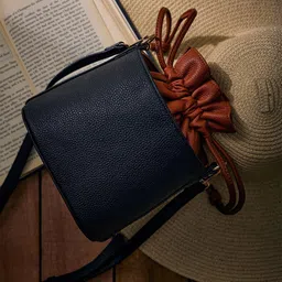 White Lily Women Solid Bucket Sling Bag-picture-15