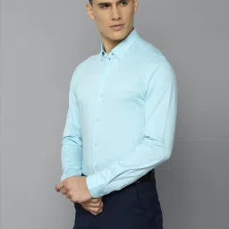 Louis Philippe Permapress Blue Cotton Slim Fit Texture Shirt image 3