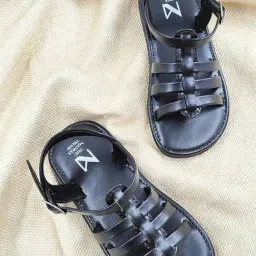 Madras Trunk Kids Black Ankle Strap Sandals-picture-17
