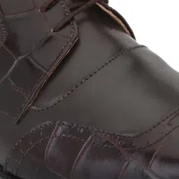 Clog London Men's Brown Derby Shoes image 4