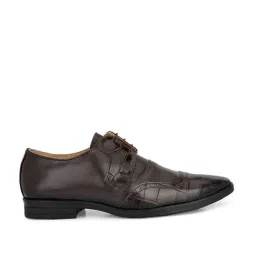 Clog London Men's Brown Derby Shoes image 2