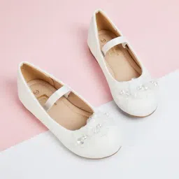 Fame Forever by Lifestyle Girls White Mary Jane Shoes-picture-35