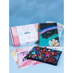 Doodle Collection Undated Planner Gift Set in Festive Box (Daily Delights II) image 2