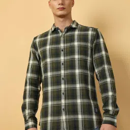 Wrangler Olive Cotton Regular Fit Checks Shirt image 1