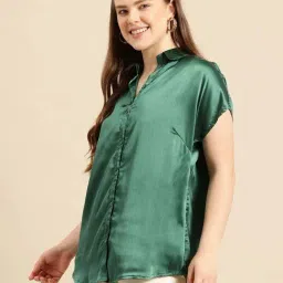 Qurvii Green Casual Shirt image 3