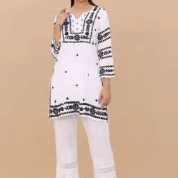 house of kari Saba Chikankari Short Kurta In Rayon Cotton - White With Black-picture-29