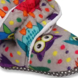 Tiny Bugs Kid's Grey Casual Booties image 4