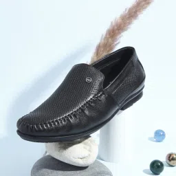 ID Men's Black Casual Loafers image 1