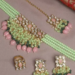 OOMPH Mint Green & Pink Kundan & Beads Necklace Set with MaangTikka & Ring for Women image 1