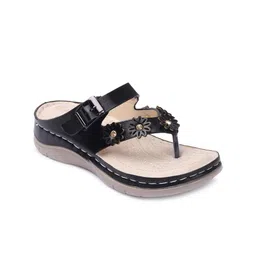 Picktoes Black Embellished Casual Flatform Sandals-picture-36