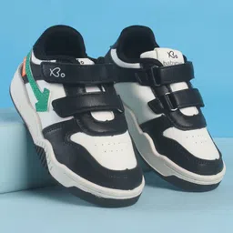 Babyoye Velcro Closure Casual Shoes with Brand Logo Applique - Black-picture-38
