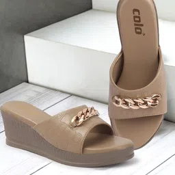Colo Women Wedge Sandals-picture-13