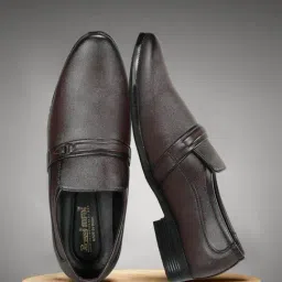 Paragon Men's Brown 2T Formal Loafers-image-20